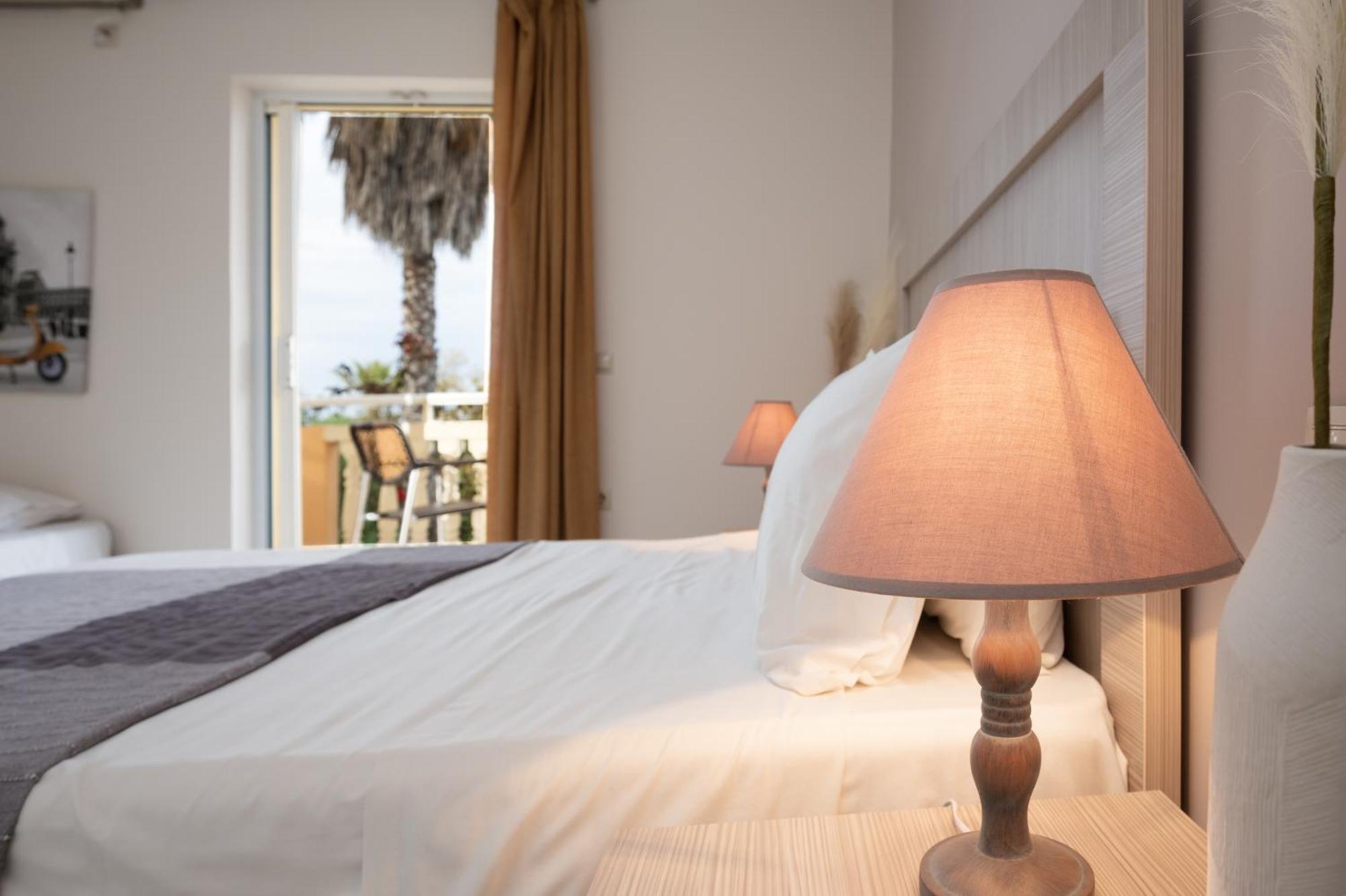 Abelia Boutique Rooms チィリヴィ エクステリア 写真